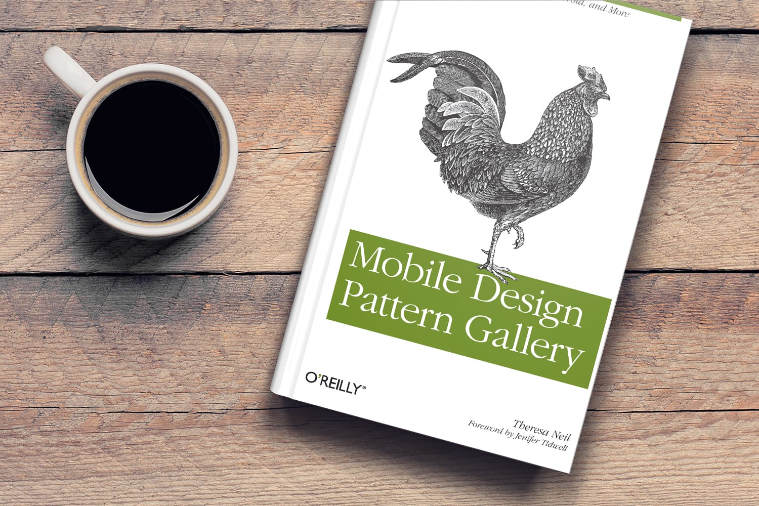 Numa mesa de madeira clara, do lado esquerdo um óculos de hastes abertas e de cabeça para baixo com a armação preta está. Ao centro, o livro resenhado neste texto e ao lado direito um vazo com plantas de tamanho pequeno.